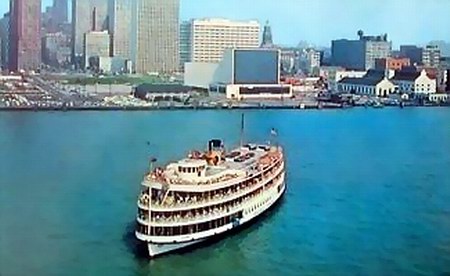 Bob-Lo Island - Boat On The Way (newer photo)